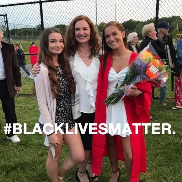 Meet your Posher, Sharon - Picture 1 of 1